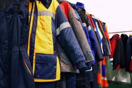 Comment choisir des tenues de travail durables pr&egrave;s d'Ostwald ?